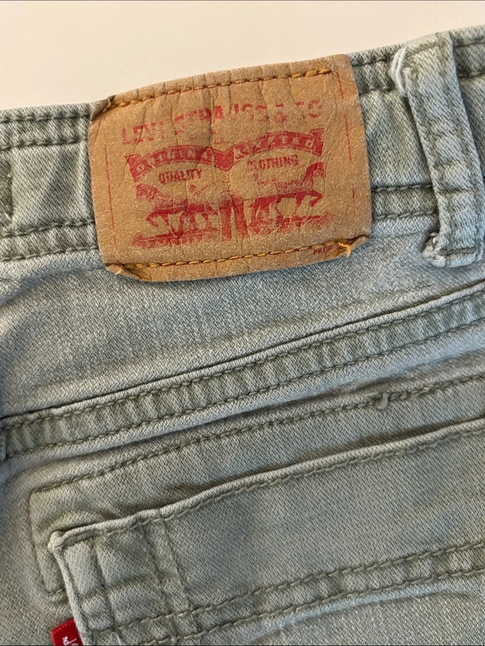 Girls Levi’s Casual Cargo Pants in Olive Green